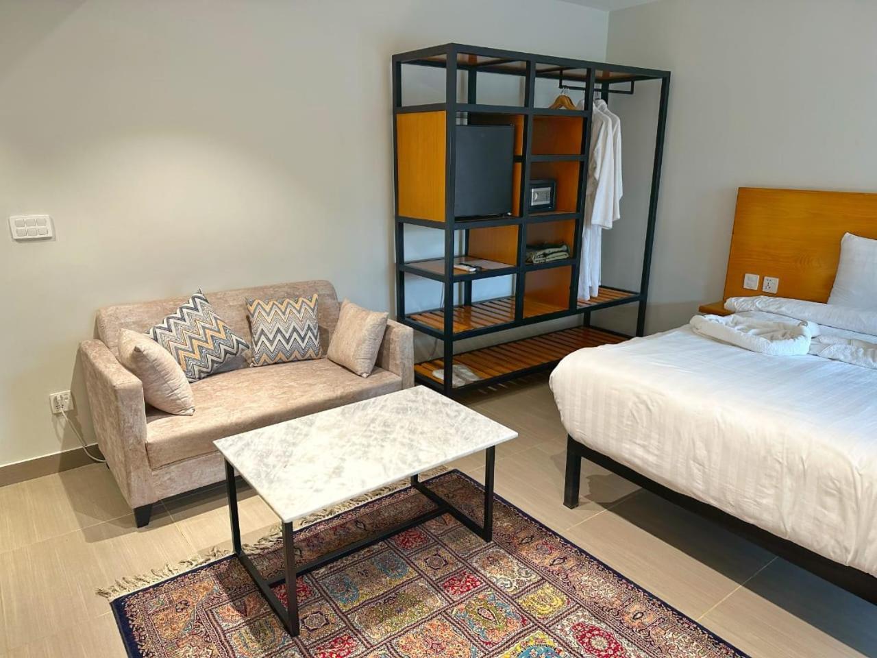 The Avenue Hotel 이슬라마바드 외부 사진